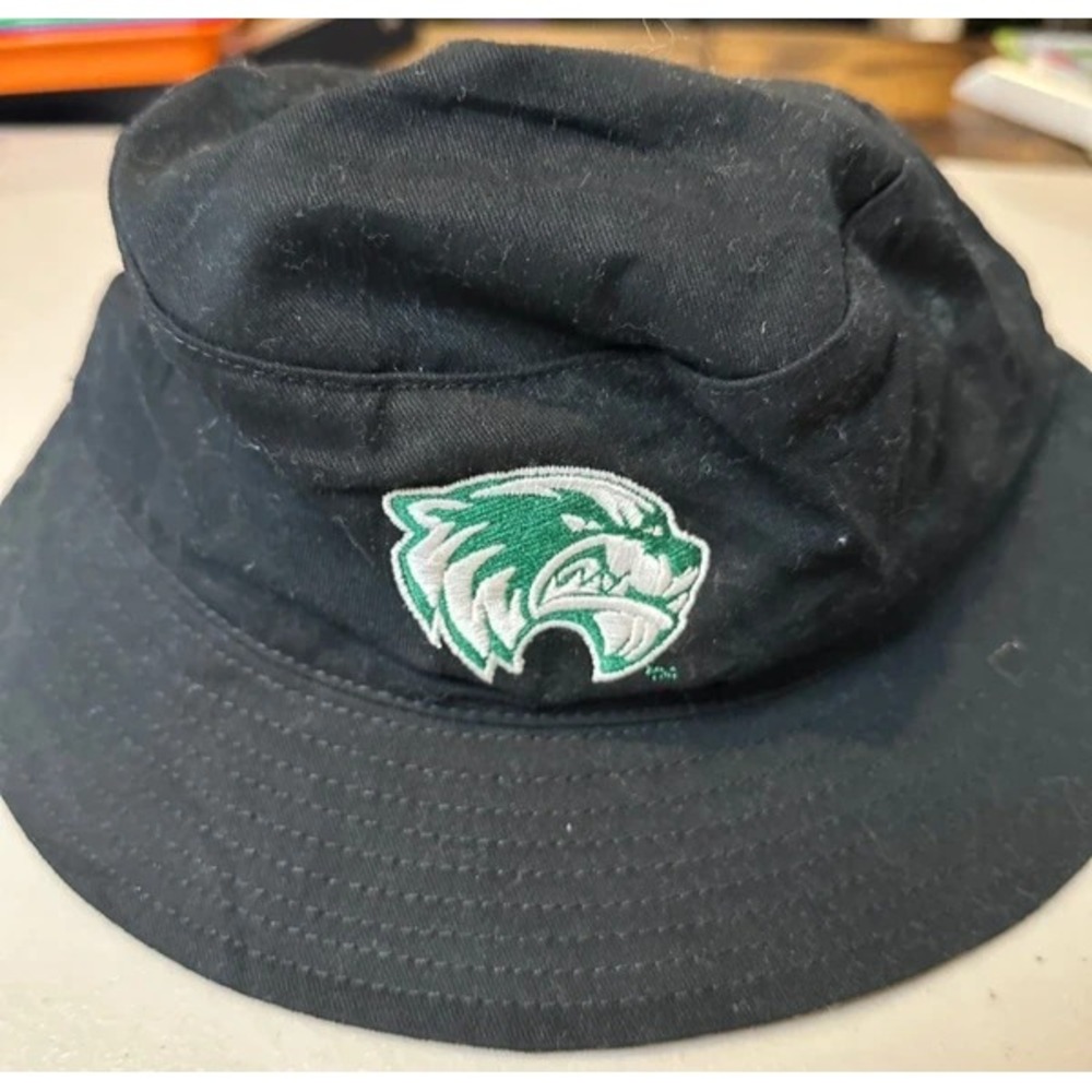 Big X Vintage Utah Valley Wolverines Bucket Hat